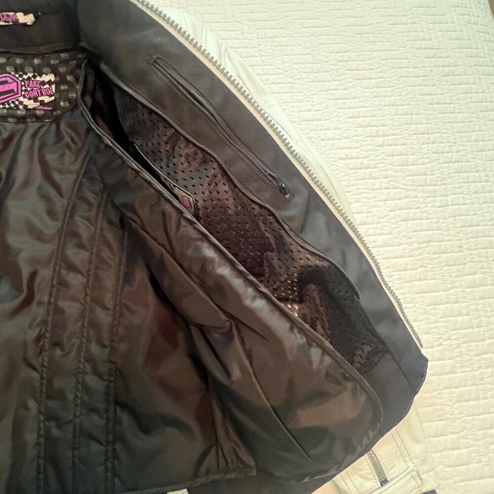 Shift White Leather Motorcycle Jacket - Picture 9 of 9